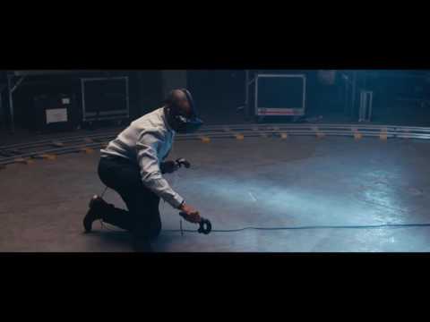 Stephen Wiltshire in Nissan Micra Advert