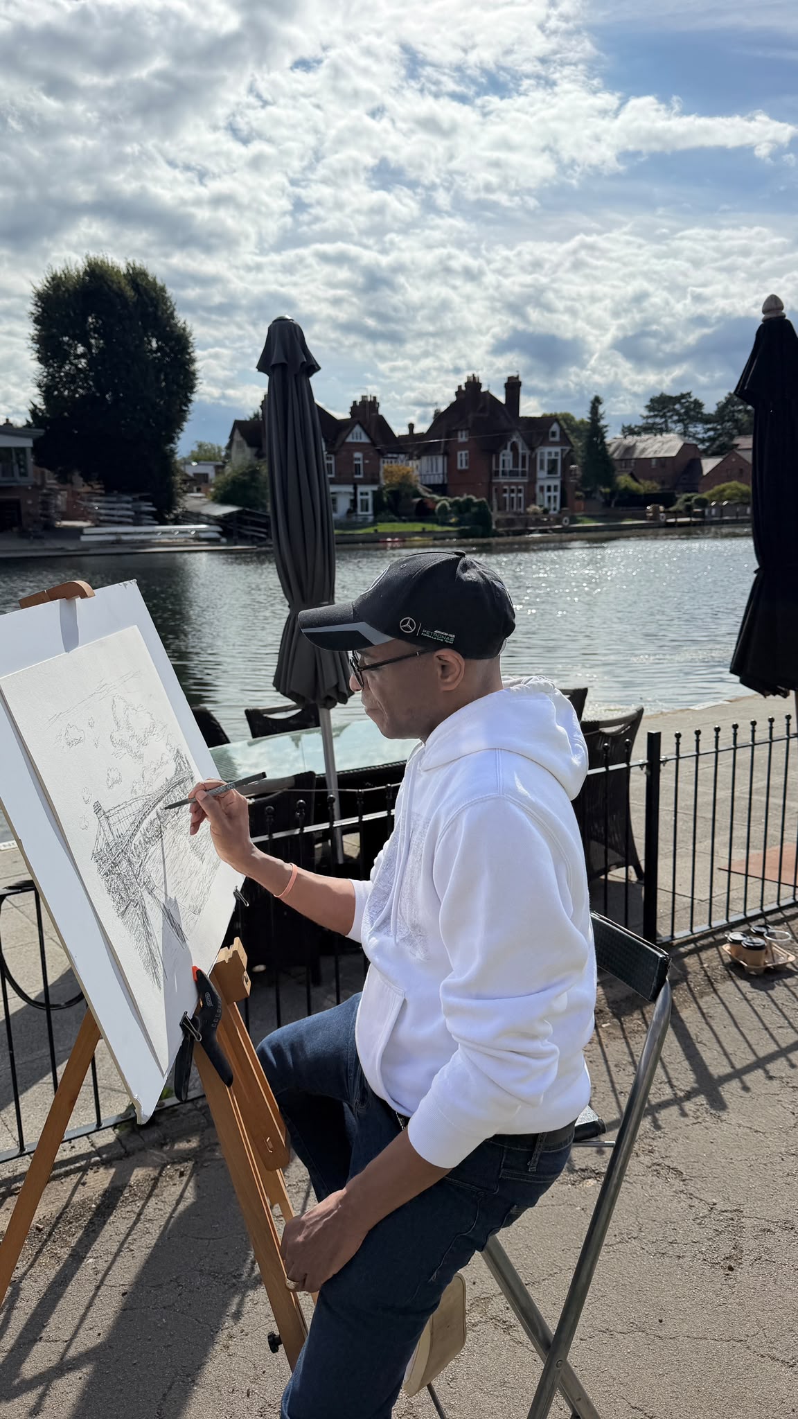 Stephen Wiltshire drawing beside the River Thames in Marlow